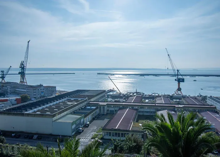 Panorama D'azur I Vue & 13 Personnes וילה